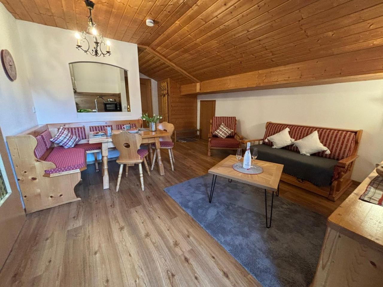 Ferienwohnung Bergfrieden Krün Стая снимка