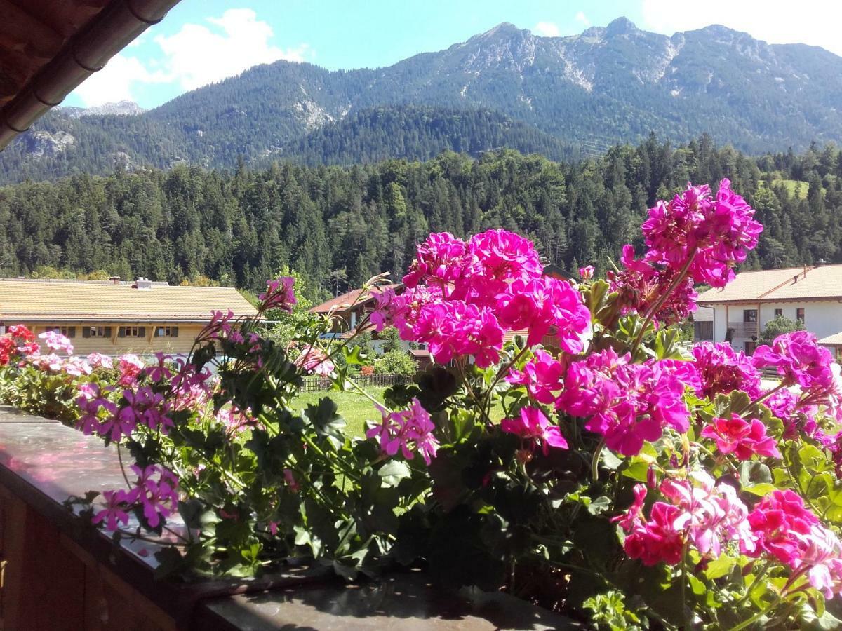 Ferienwohnung Bergfrieden Krün Екстериор снимка